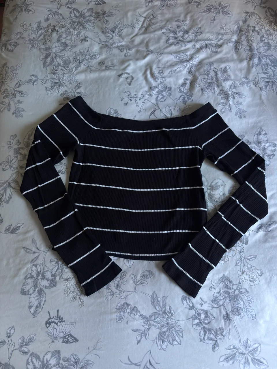 Remera Divided · Talle S