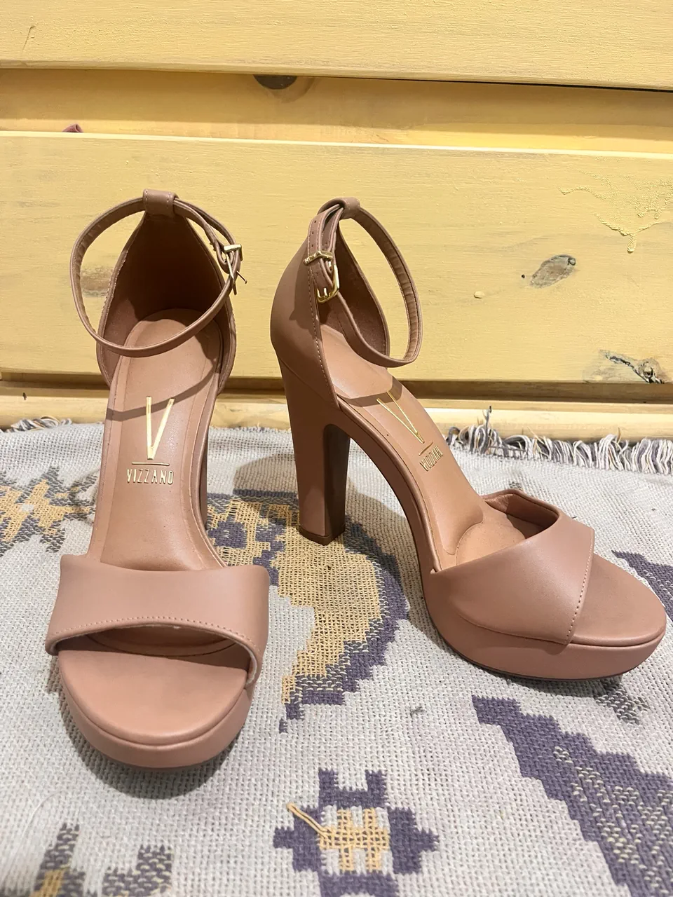 Vizzano · Talle AR 40