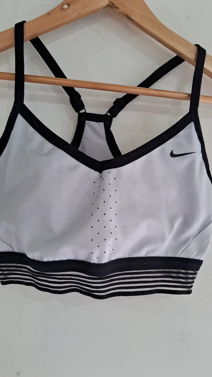 Top Nike · Talle L