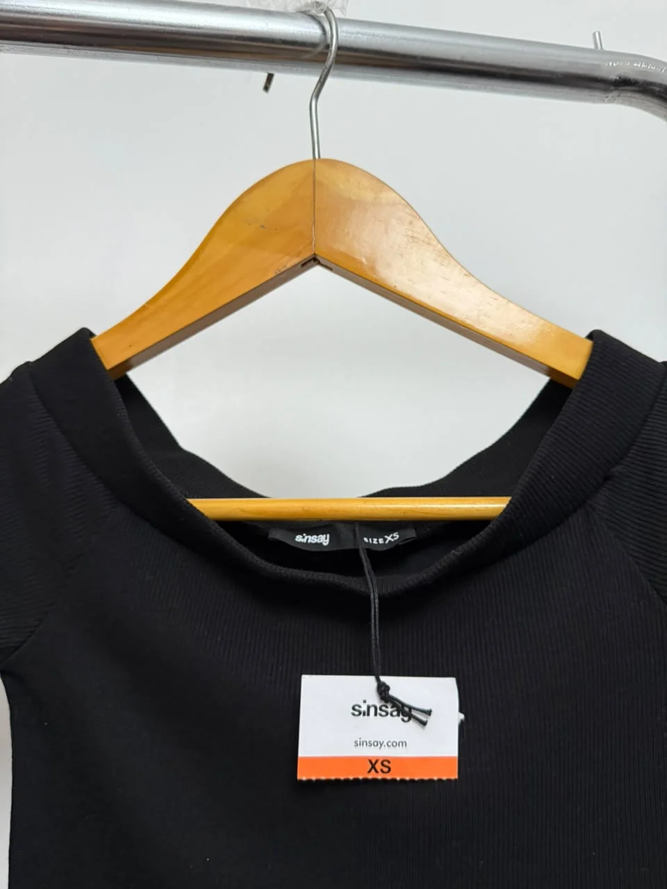 Remera Sinsay - imagen 1