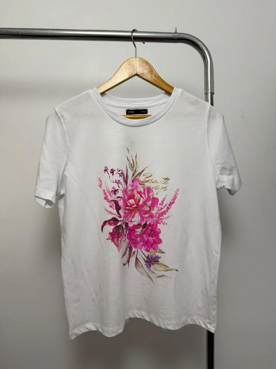 Remera Sinsay - imagen 1