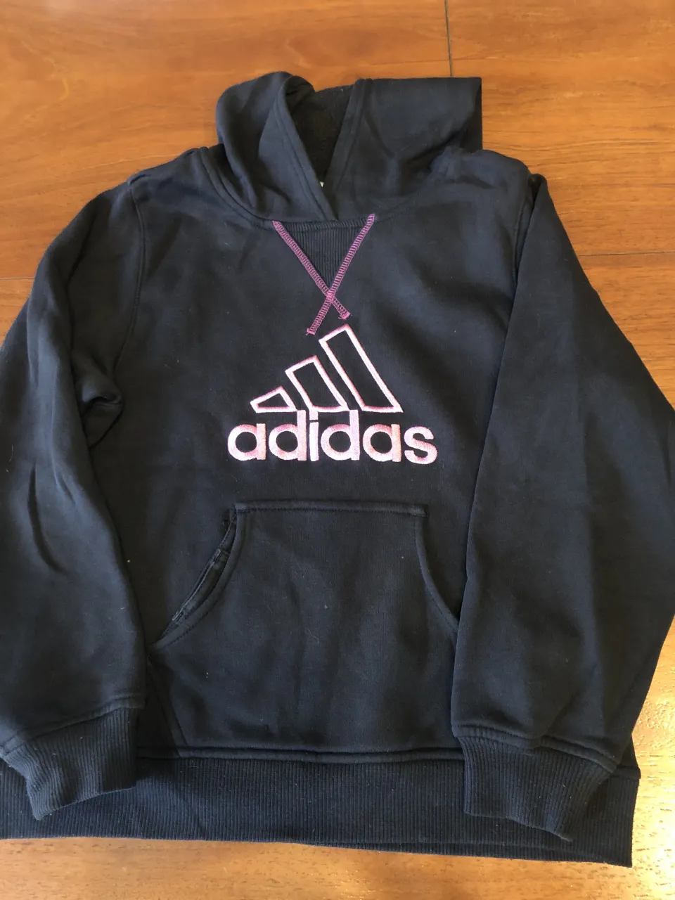 Buzo adidas · Talle 8 años / 128 cm
