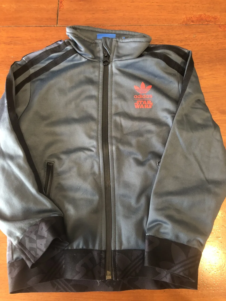 Campera bomber adidas · Talle 4 años / 104 cm