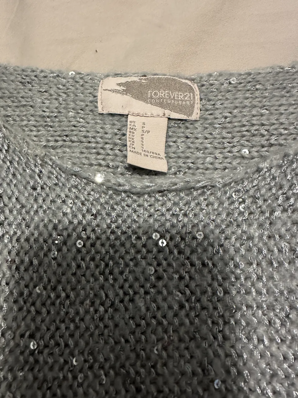 Sweater Forever 21 · Talle S