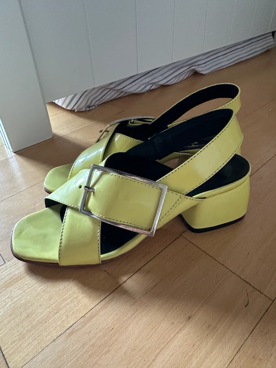 Sandalias Mishka - imagen 1