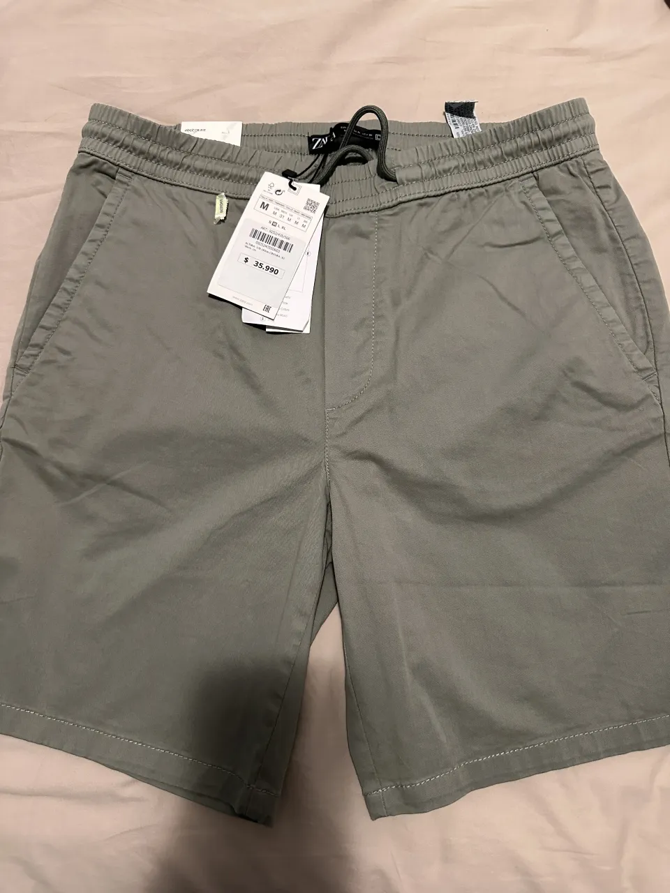 Bermuda Zara · Talle M