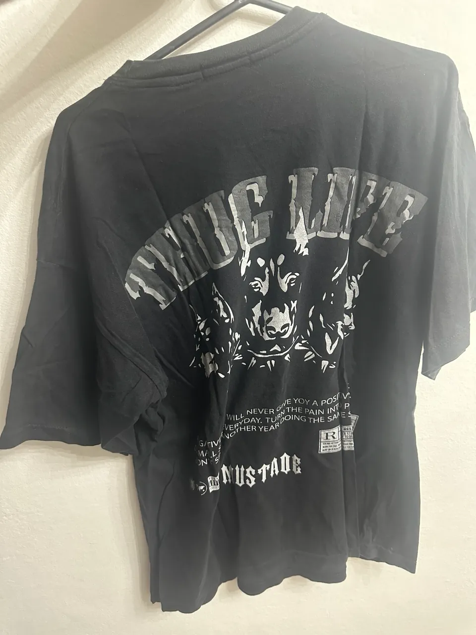Remera Mustaqe · Talle M