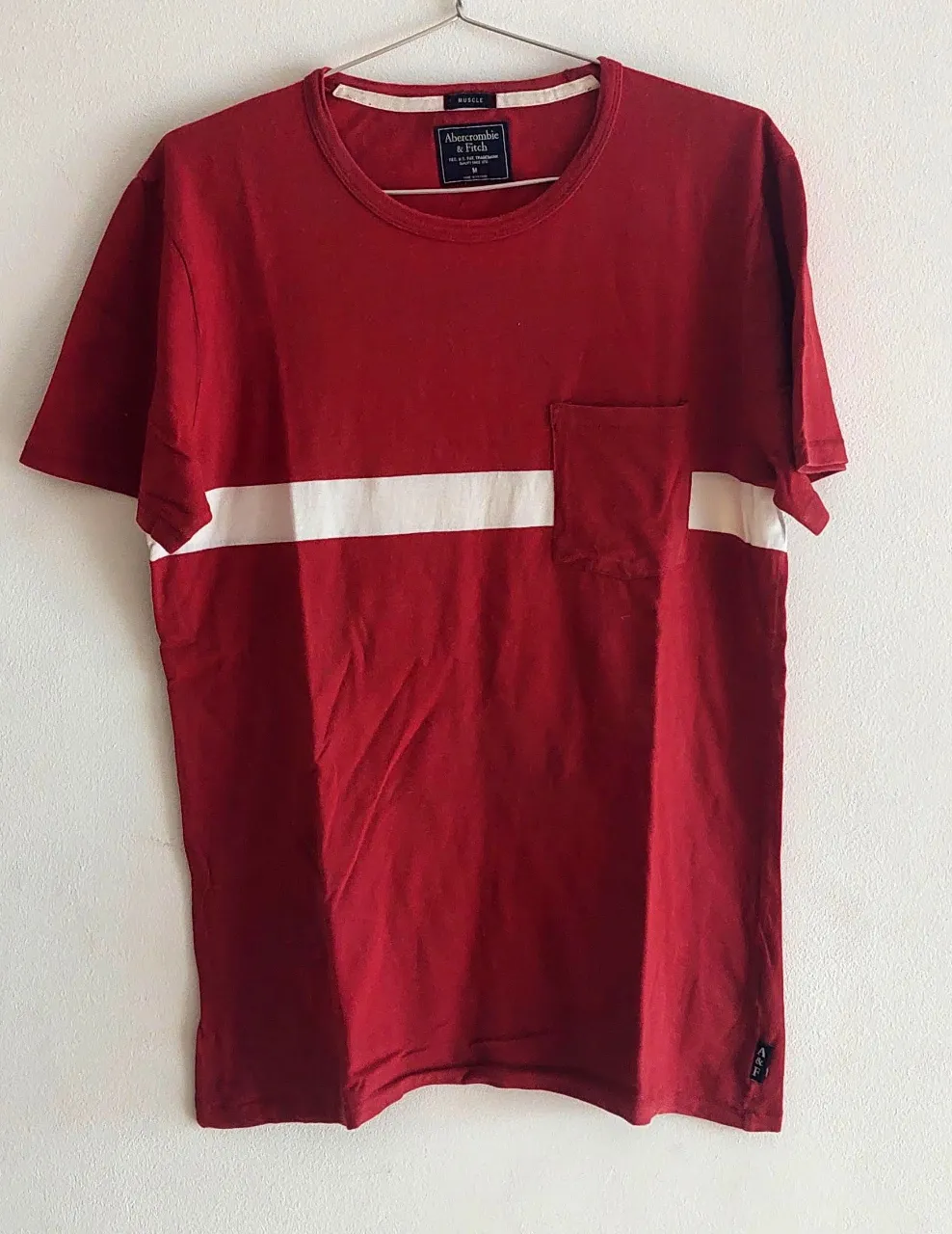 Remera Abercrombie & Fitch · Talle M