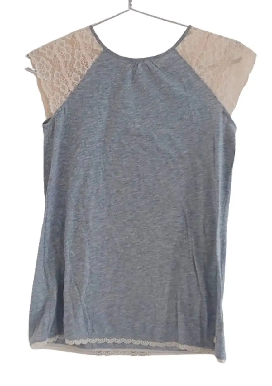 Remera Little akiabara · Talle 8 años / 128 cm
