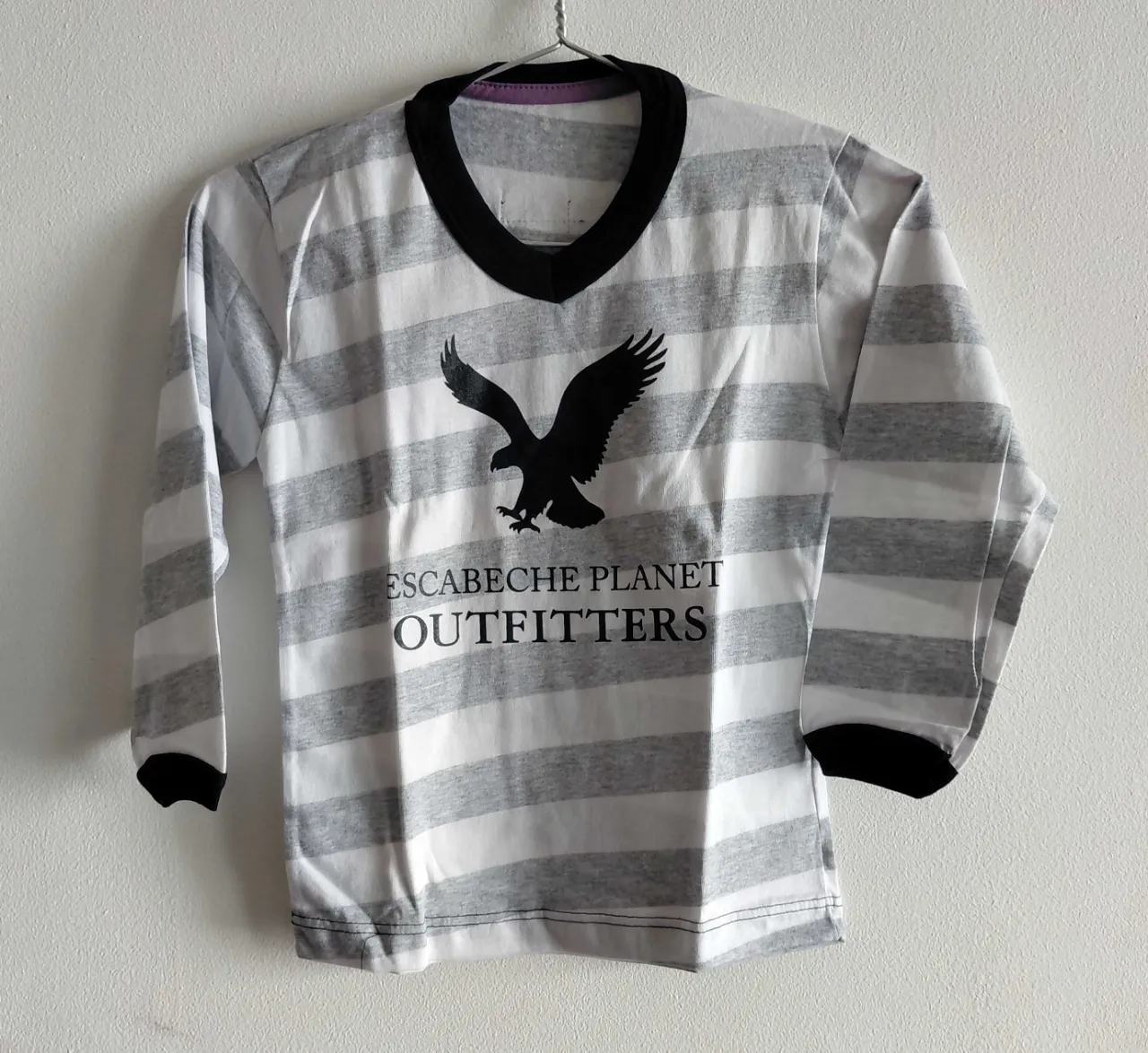 Remera Planeta escabeche · Talle 5 años / 110 cm
