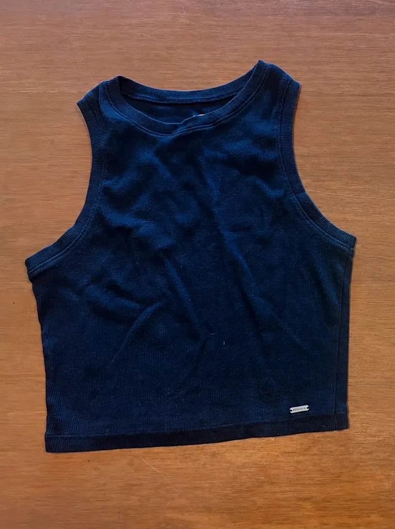 Hollister · Talle S