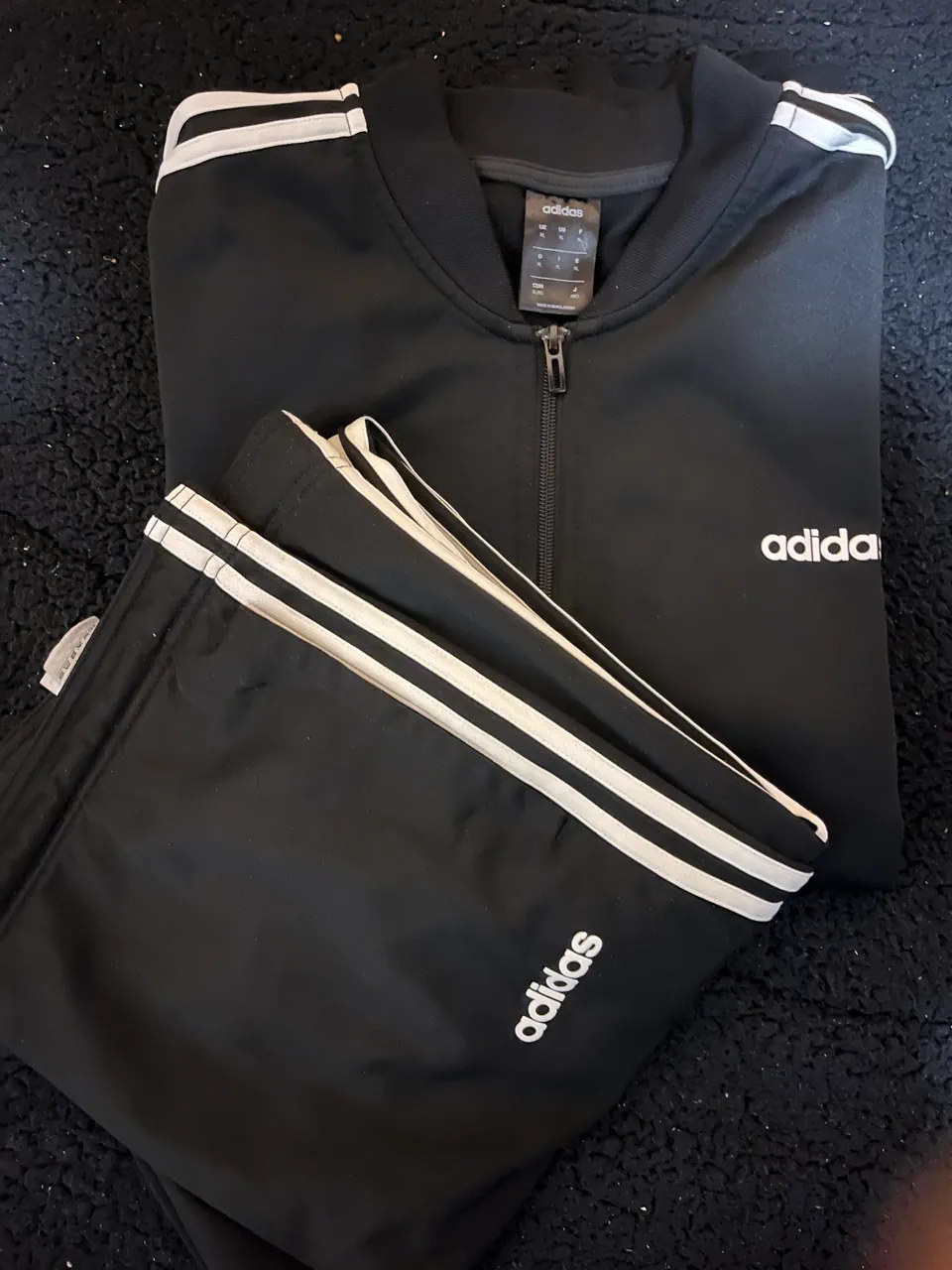 Conjunto adidas - imagen 1
