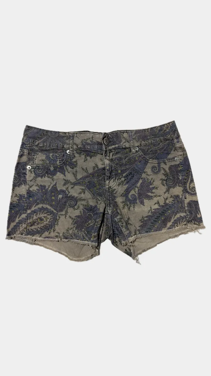 Short American Eagle Outfitters · Talle EU 36