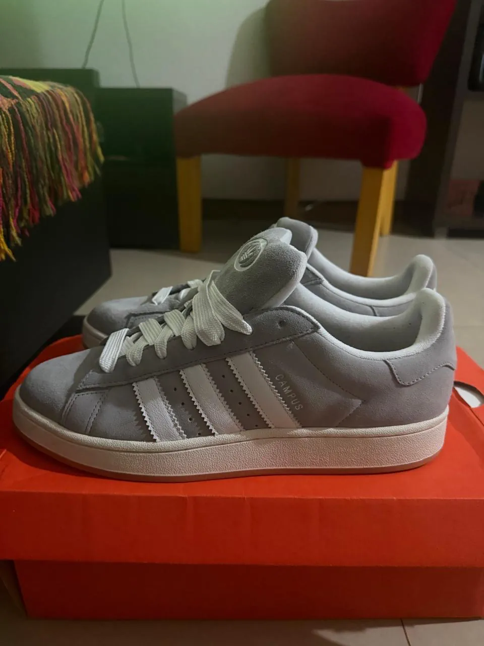 adidas · Talle AR 45