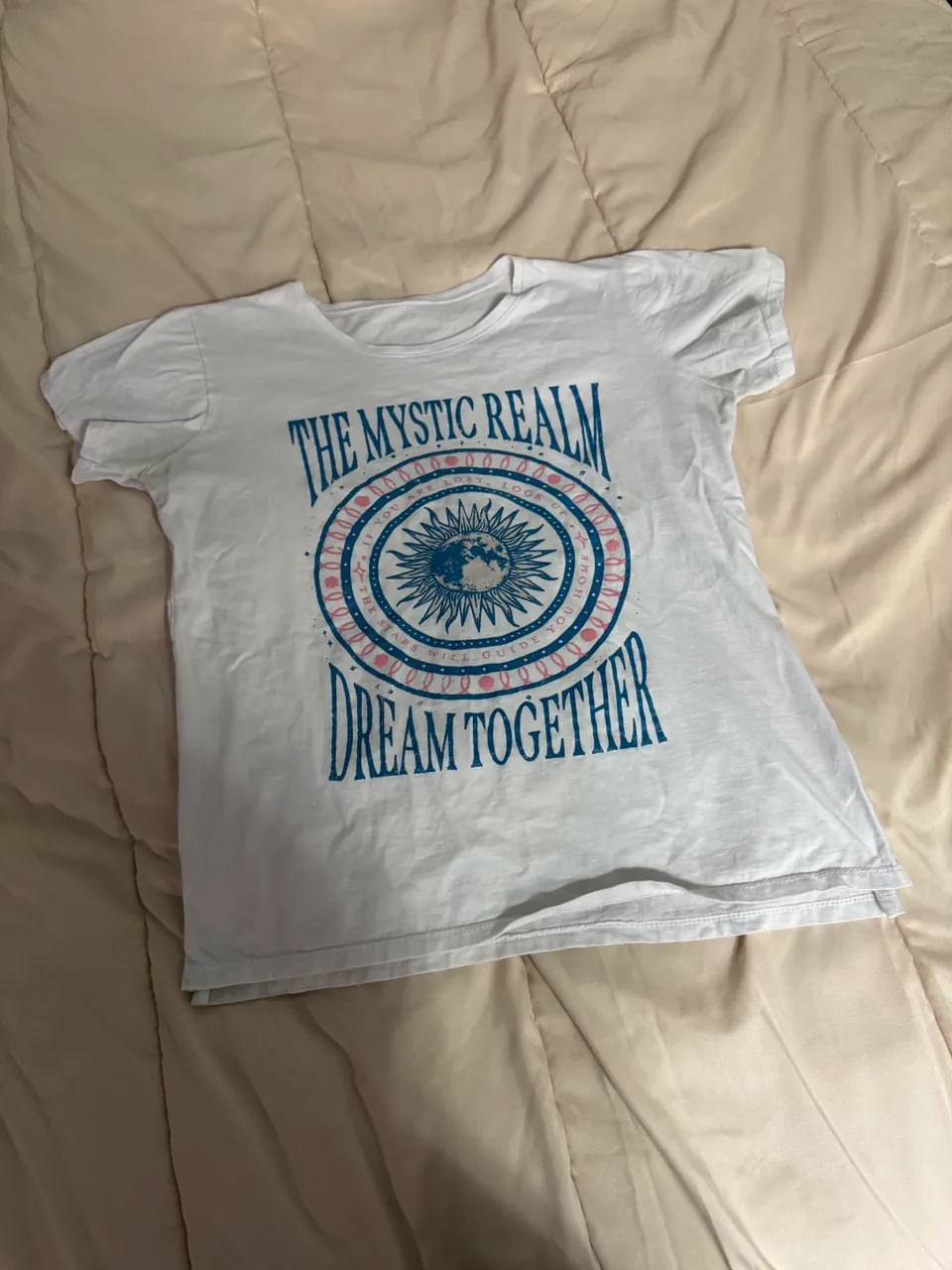 Remera . · Talle único