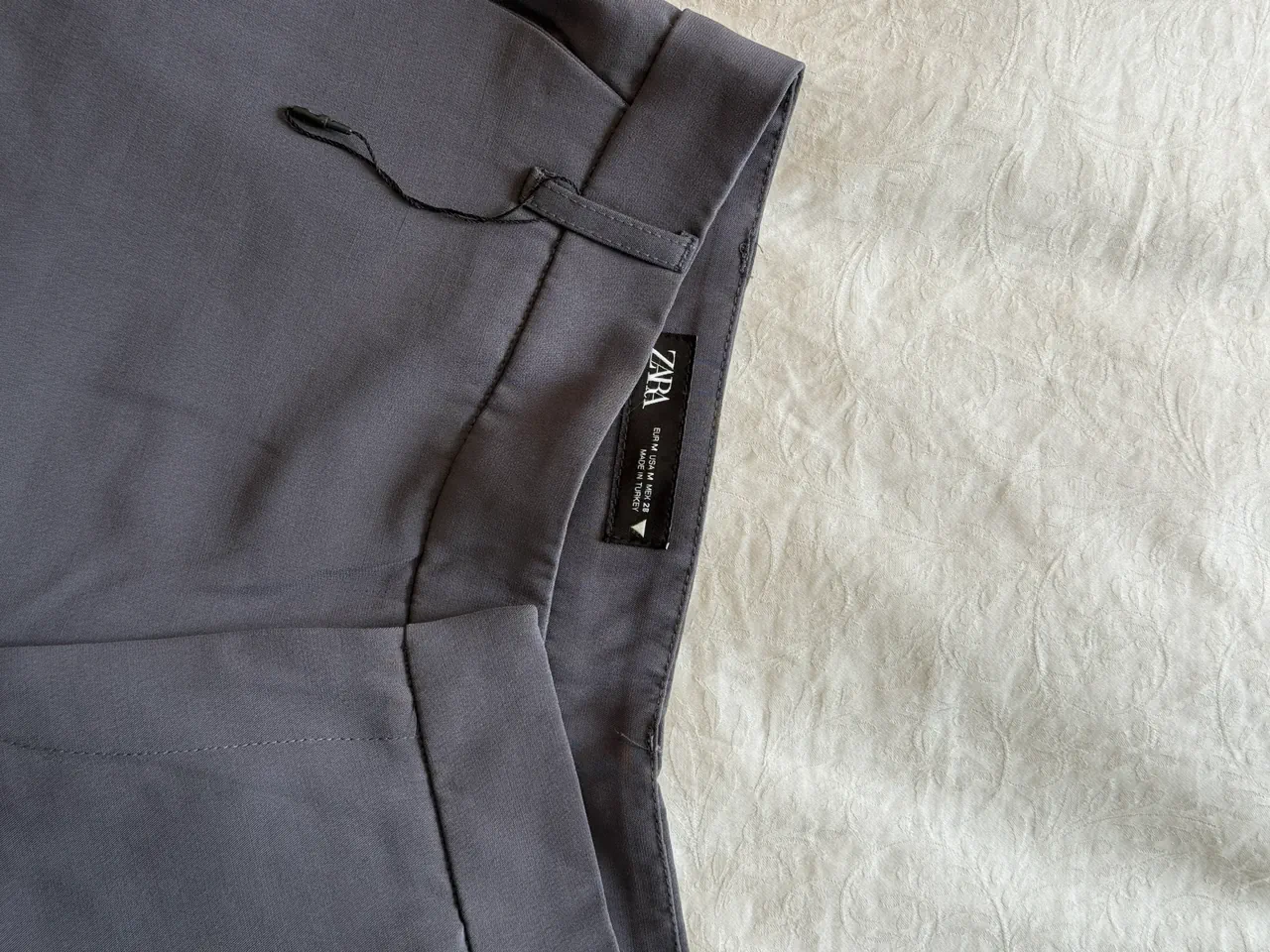 Pantalón Zara · Talle M