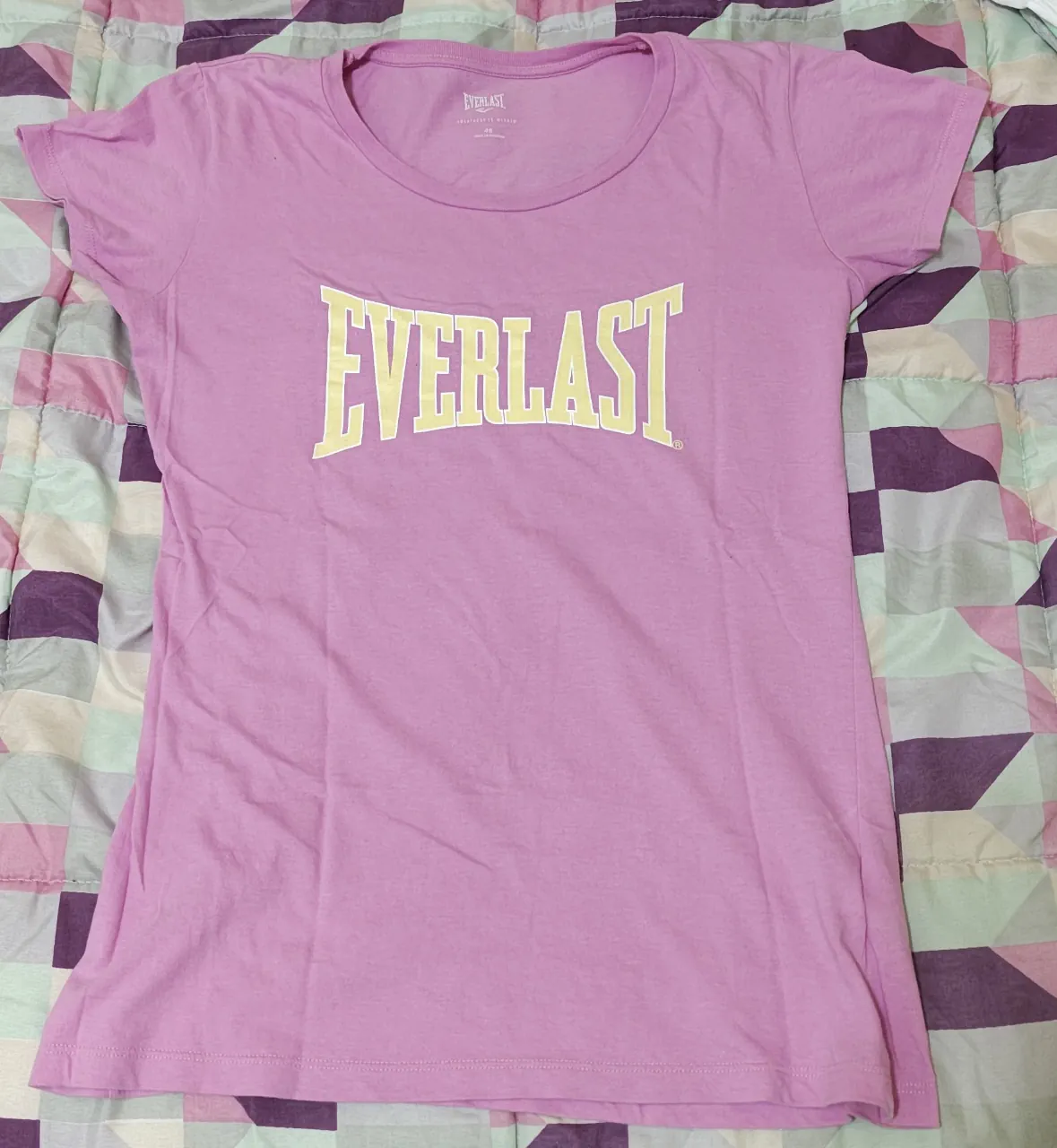 Remera Everlast · Talle L