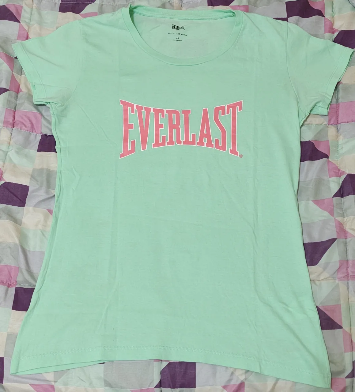 Remera Everlast · Talle L