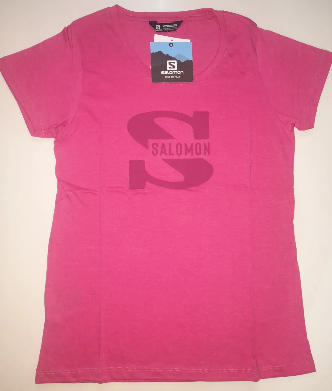 Remera Salomon · Talle L