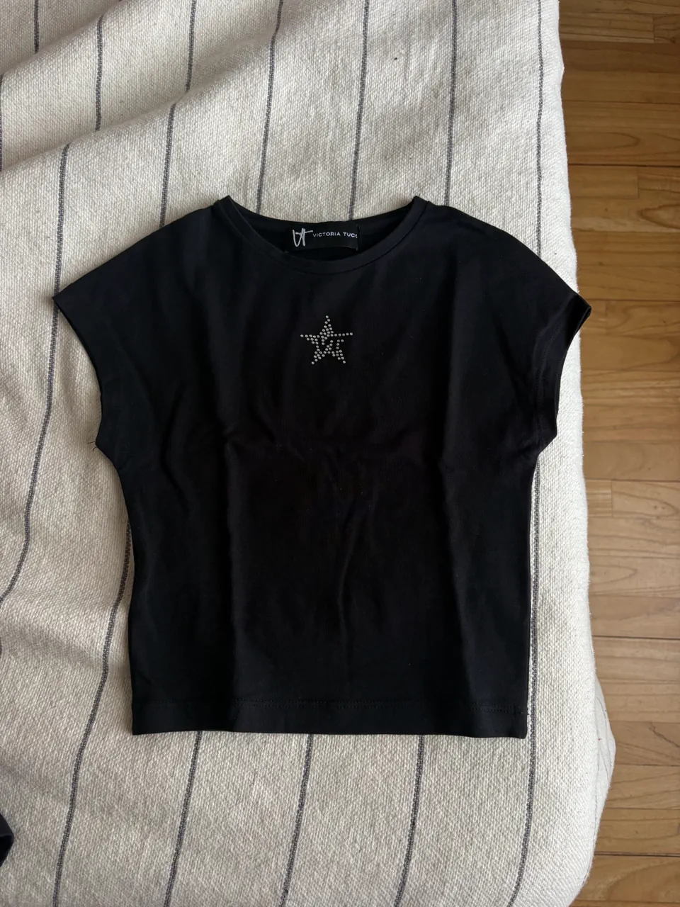 Remera Victoria Tucci - imagen 1