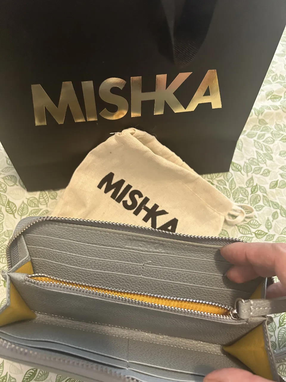 Billetera Mishka