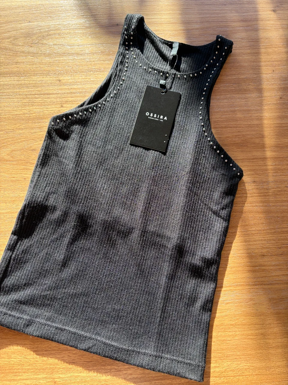 Musculosa Ossira - imagen 1