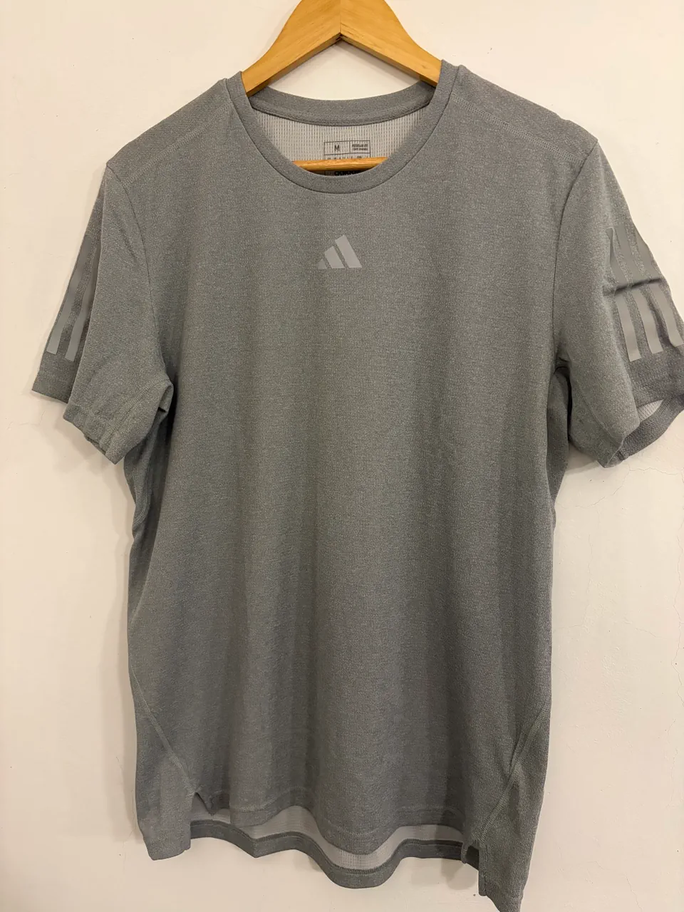 adidas · Talle M