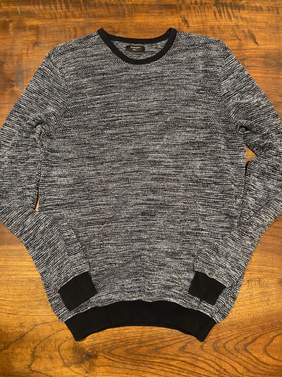 Sweater Basement · Talle L