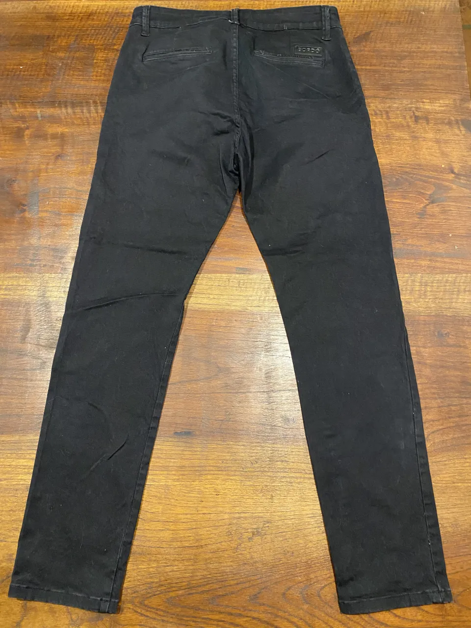 Pantalón Bordo · Talle L