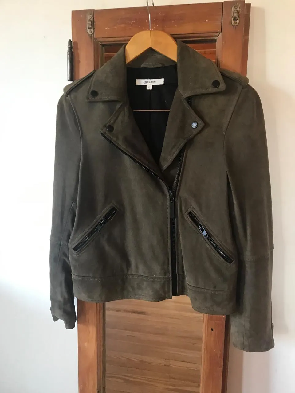 Campera Etiqueta Negra · Talle S
