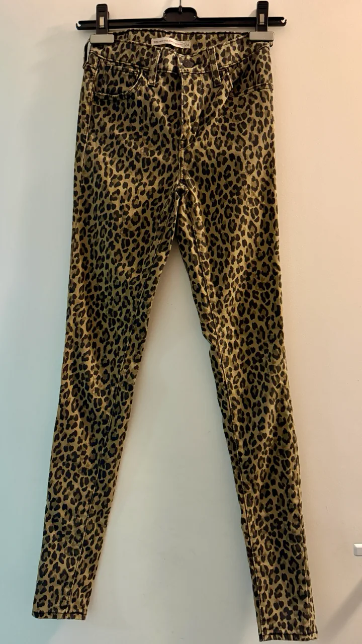 Jean Levi's - imagen 1