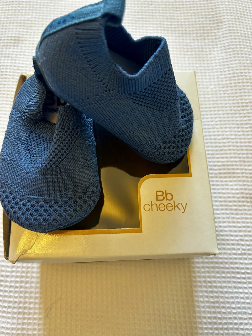Zapatillas CHEEKY · Talle AR 16