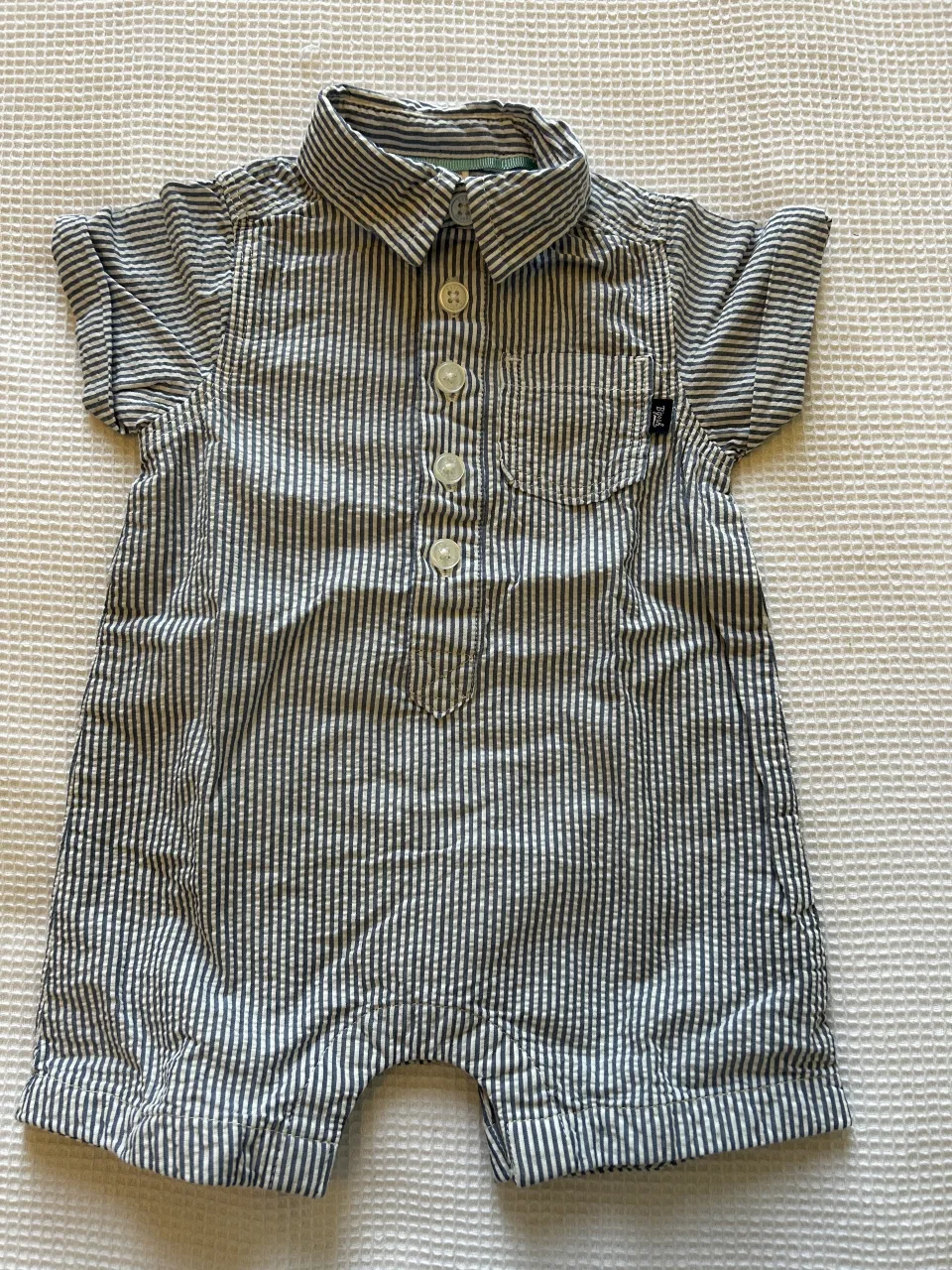 B gosh · Talle 1-3 meses / 56 cm