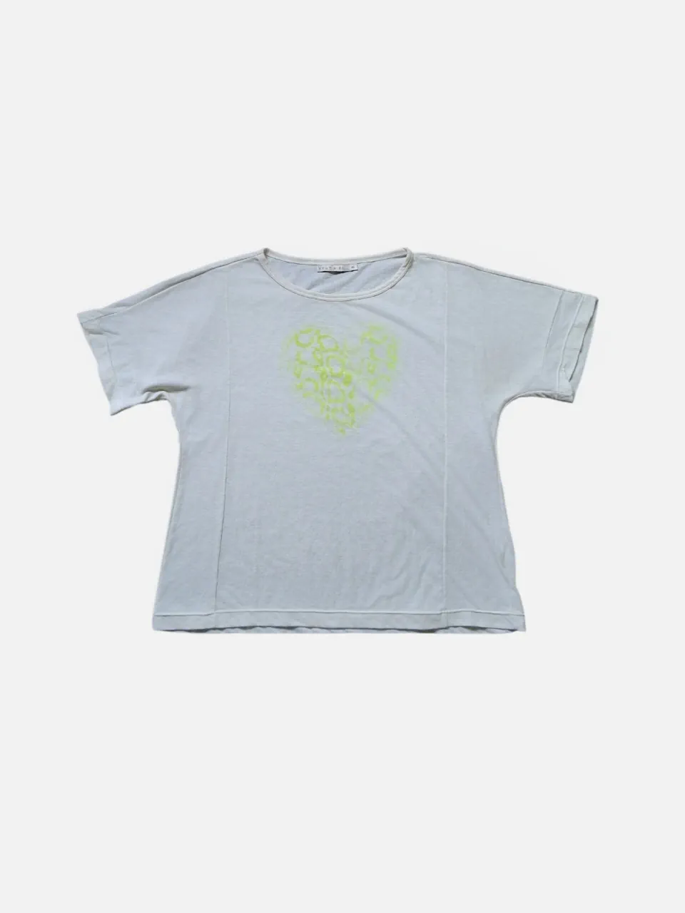 Remera Kout girl · Talle M