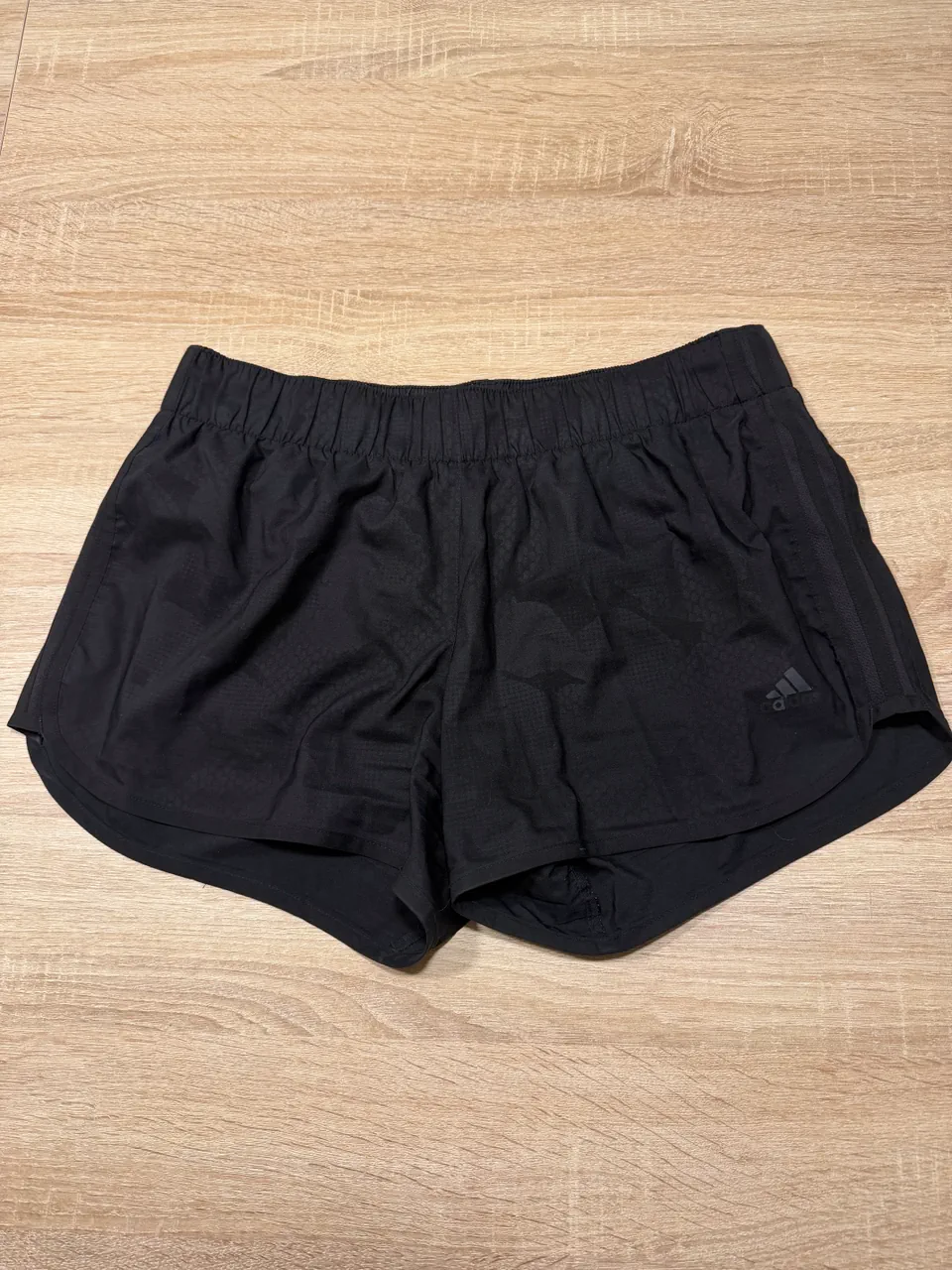 Short adidas · Talle M
