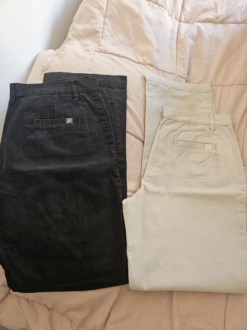 Pantalón Yagmour · Talle L
