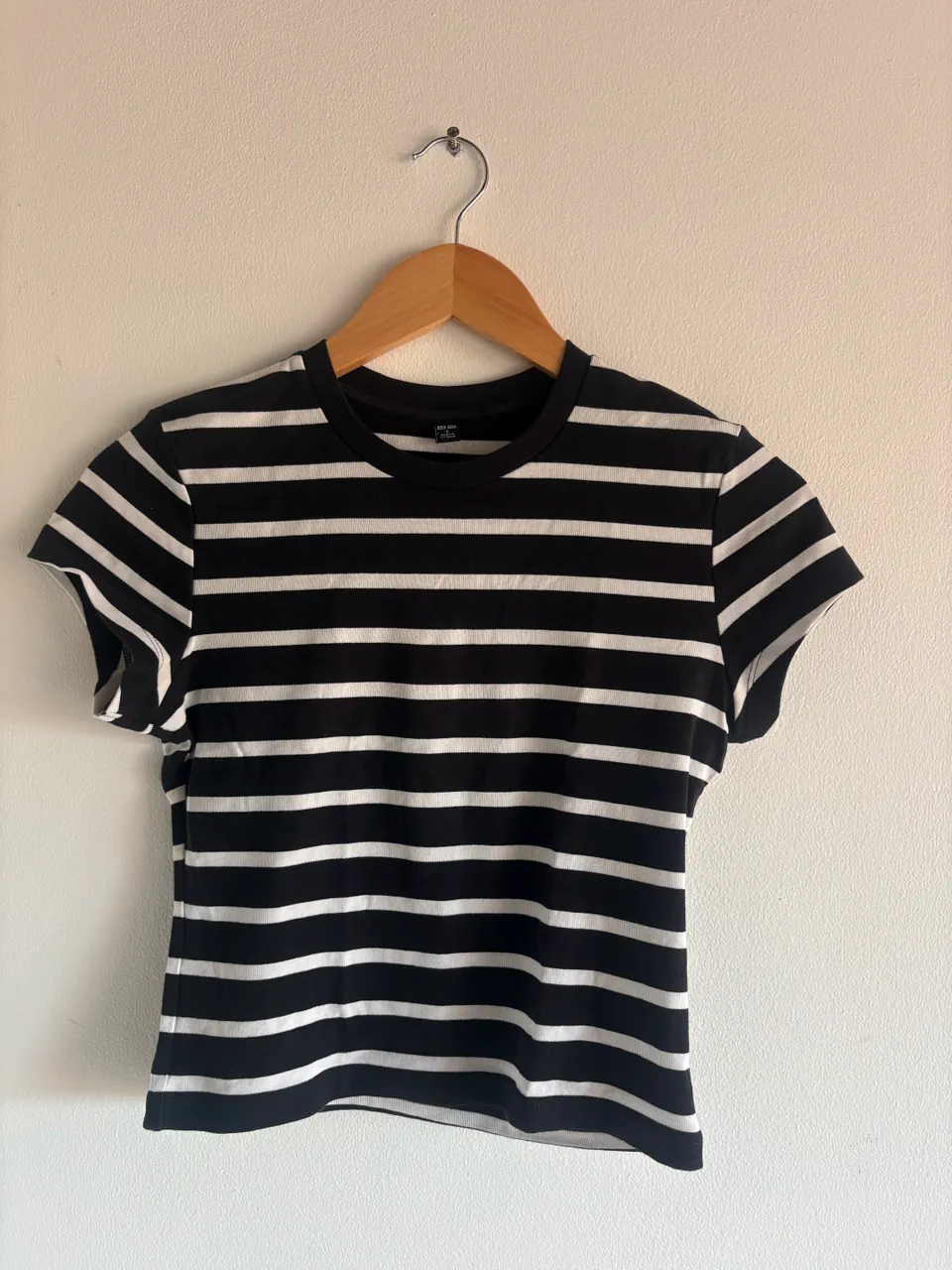 Remera Uniqlo - imagen 1