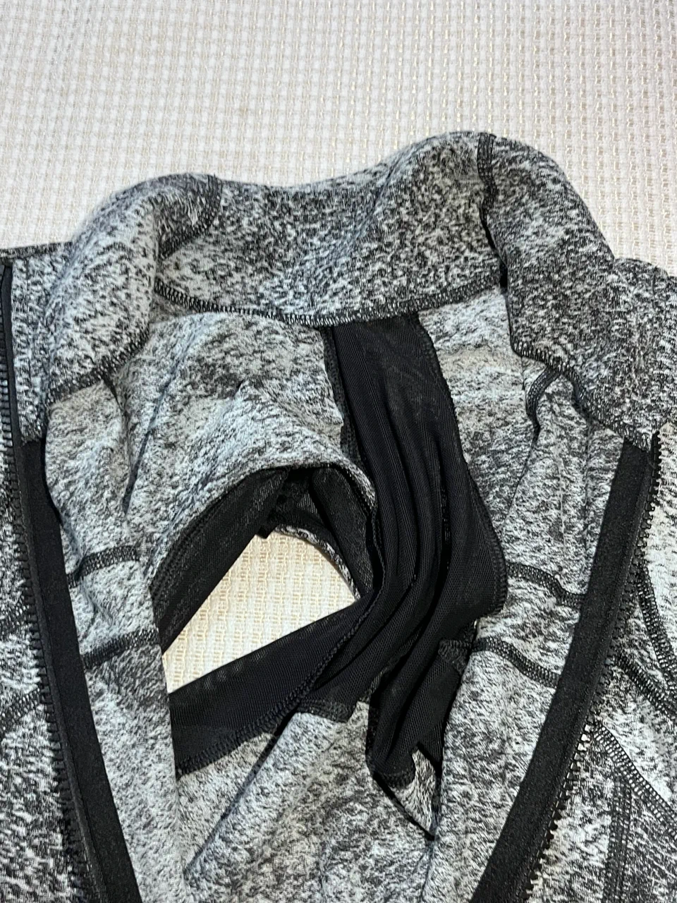 Buzo Lululemon - imagen 6