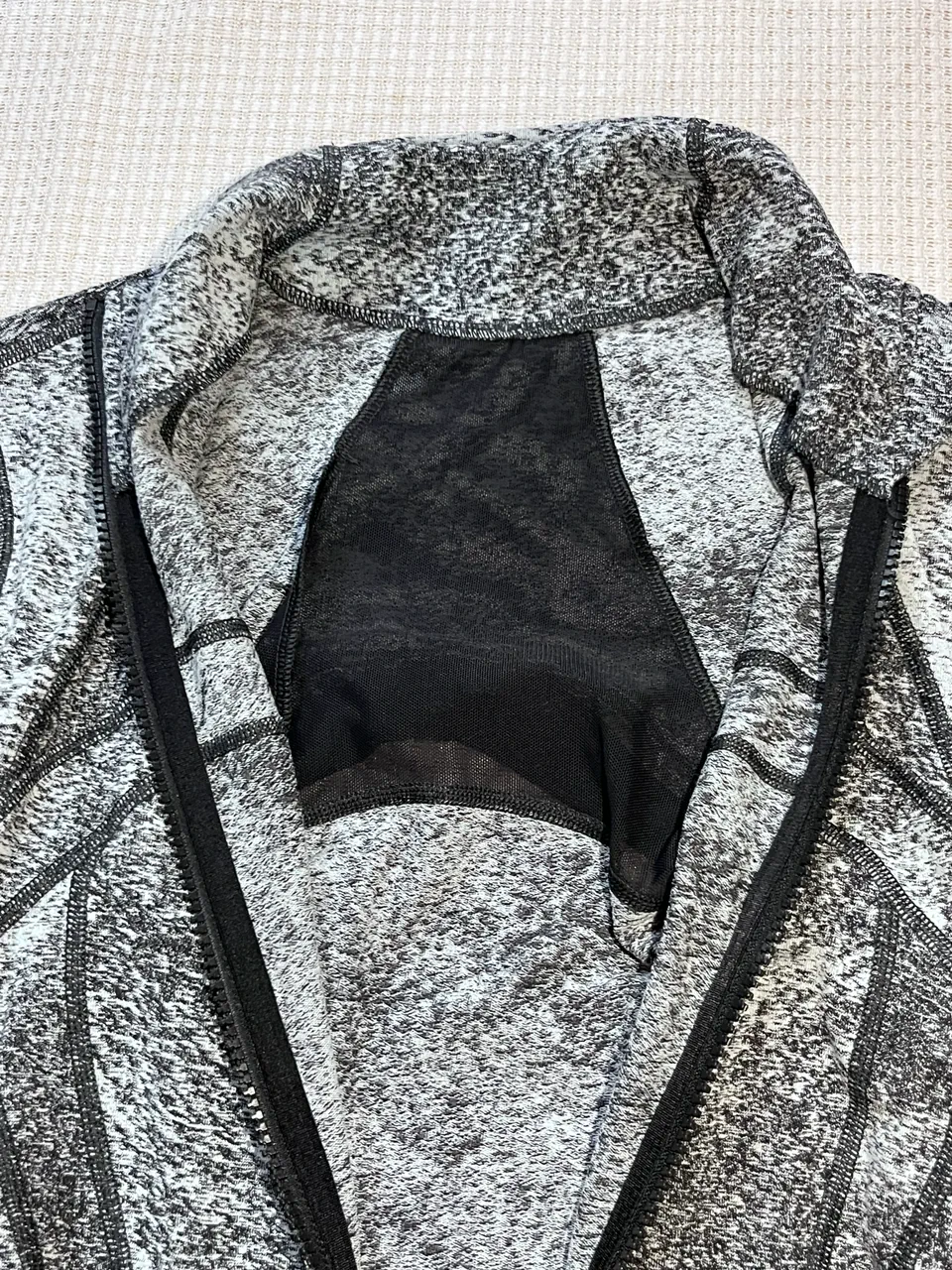 Buzo Lululemon - imagen 5