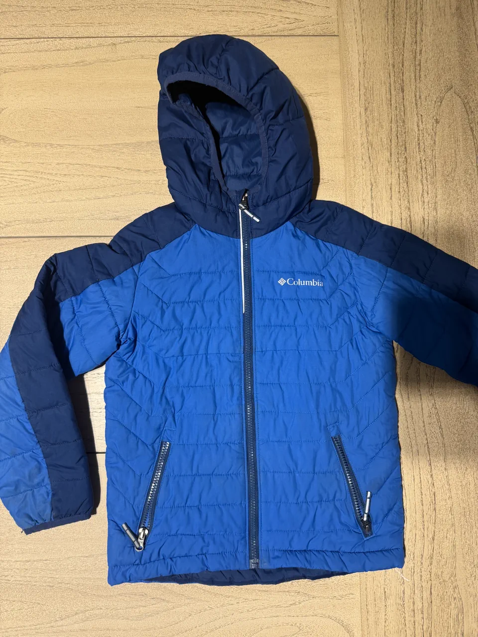 Campera Columbia · Talle 8 años / 128 cm