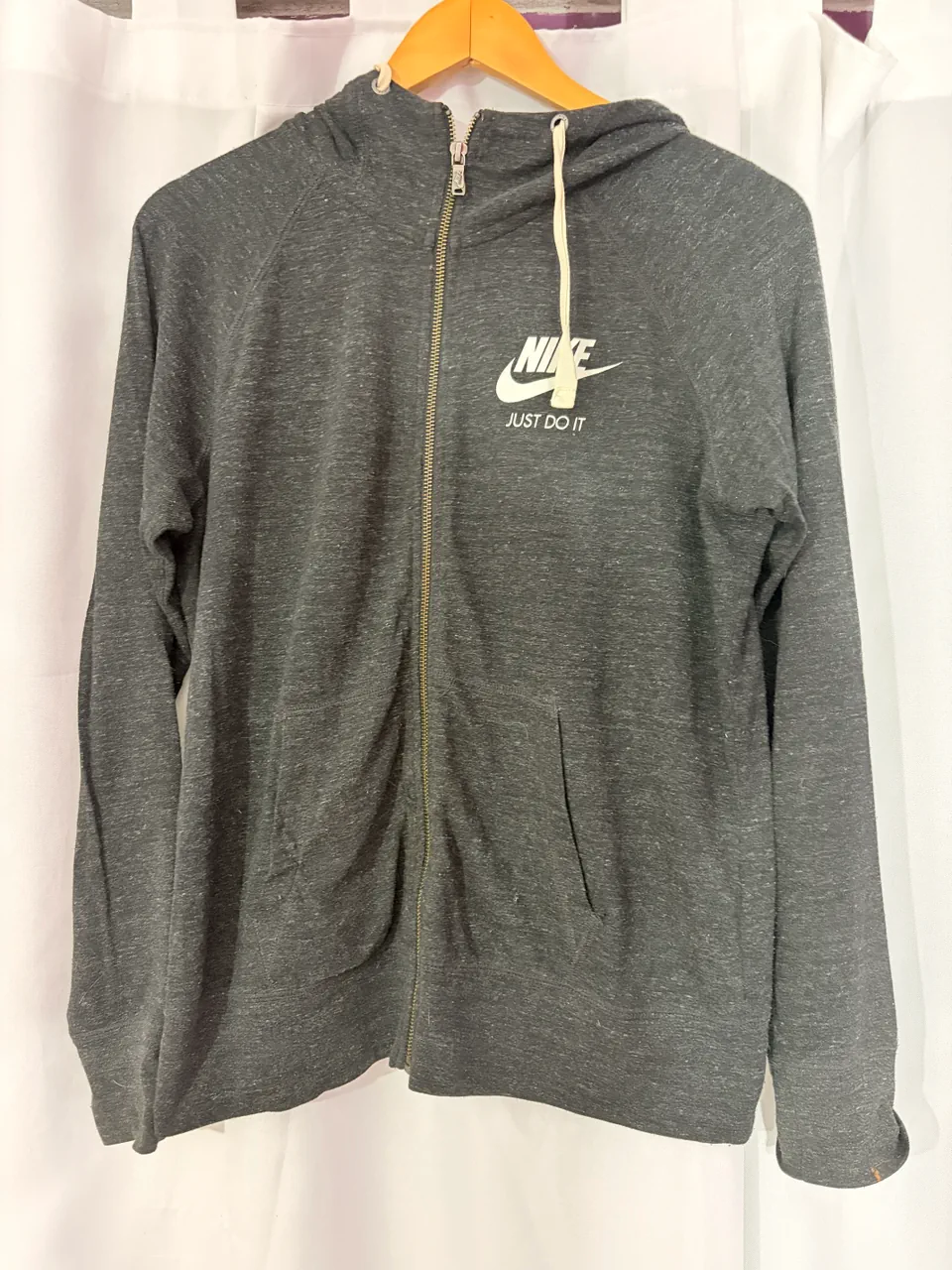 Buzo Nike · Talle M