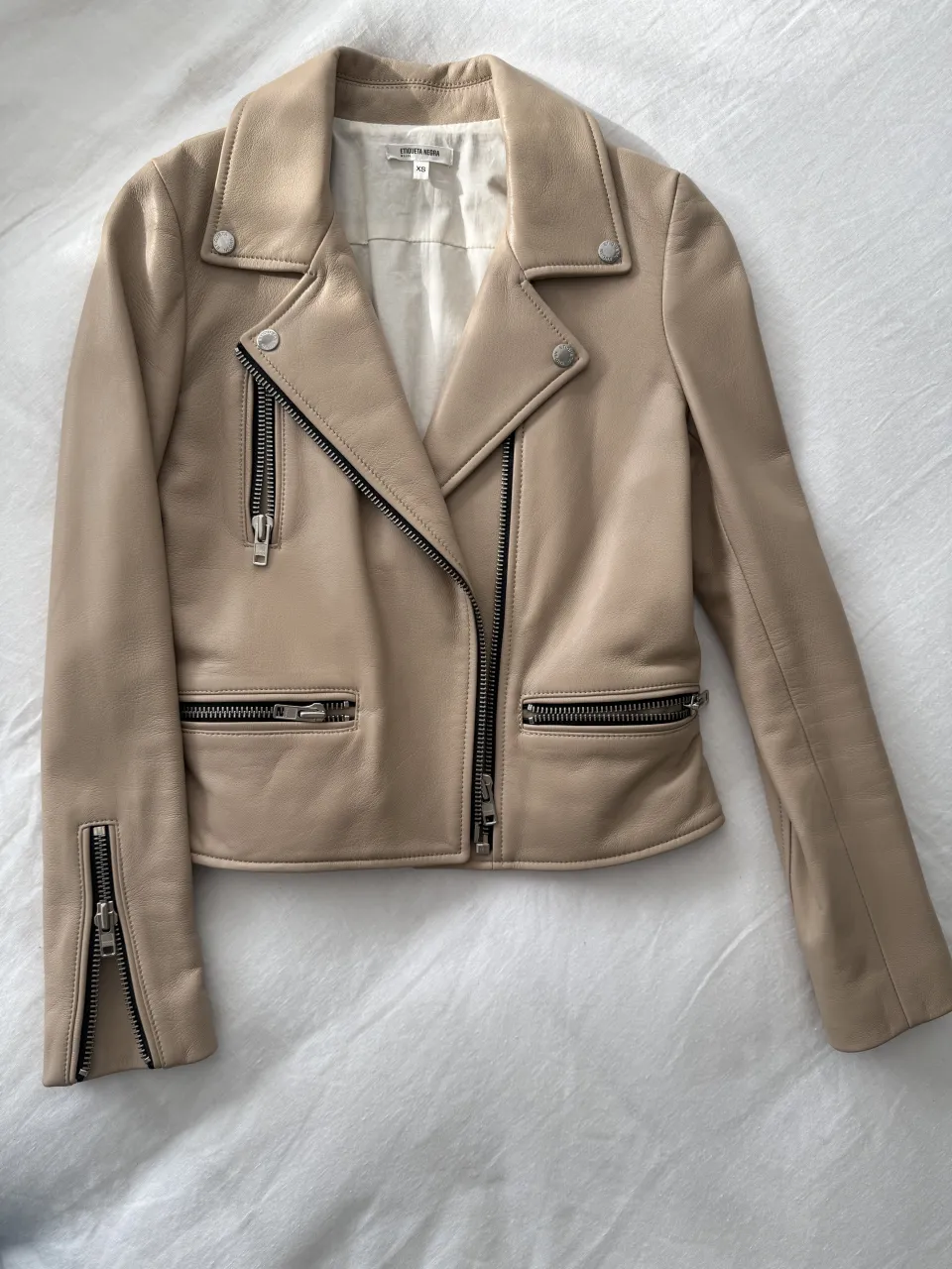 Campera Etiqueta Negra · Talle XS