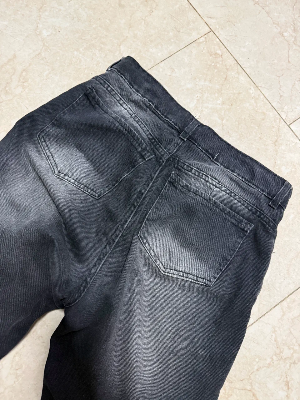 Jean Showroom - imagen 5