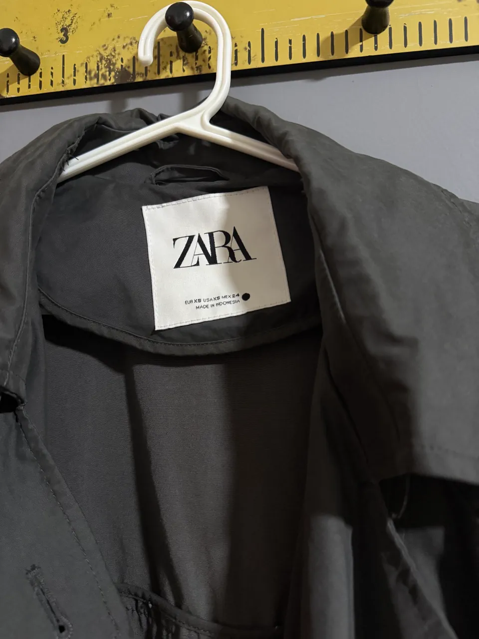 Trench Zara · Talle XS