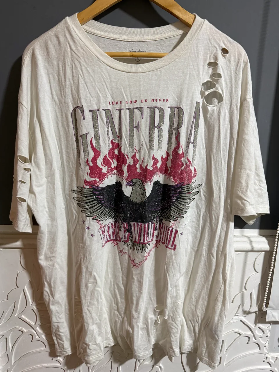 Remera Ginebra · Talle L