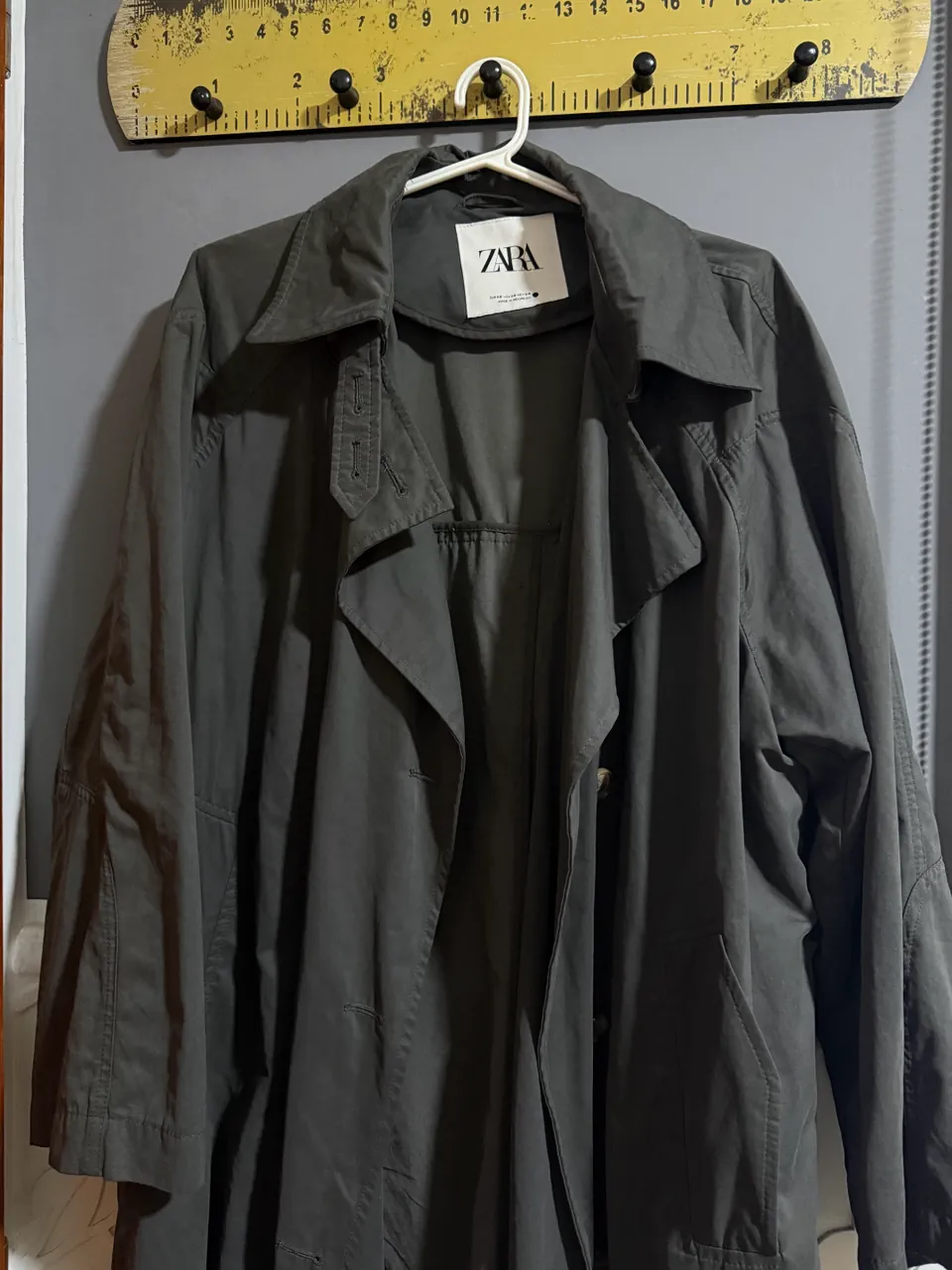 Trench Zara · Talle M