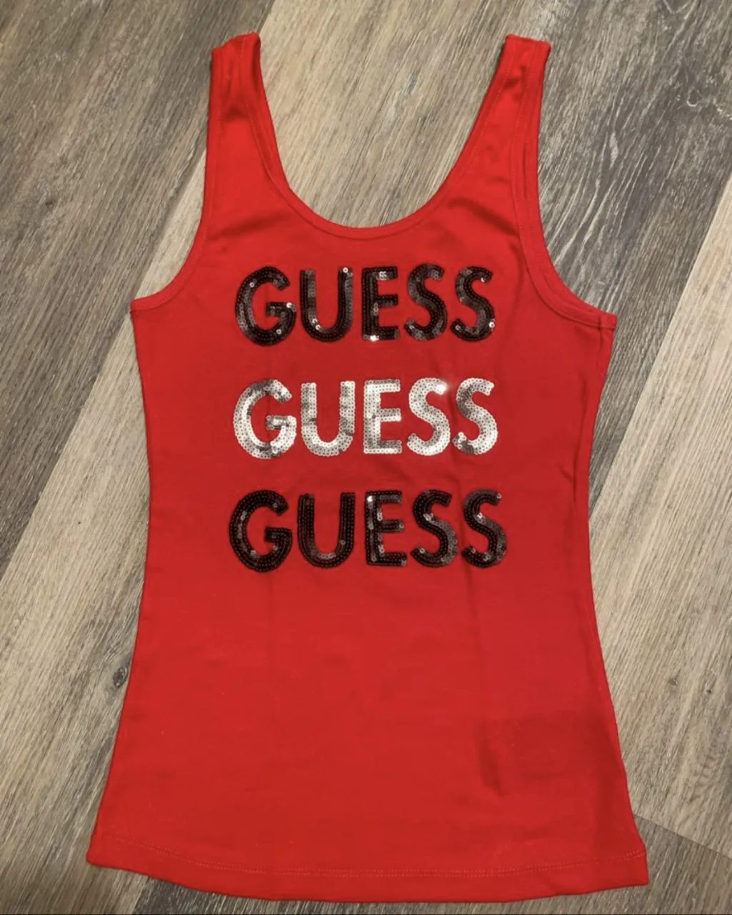 GUESS · Talle S