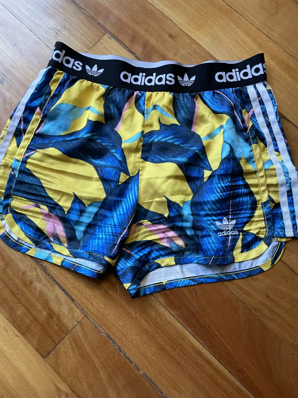 Short adidas - imagen 1