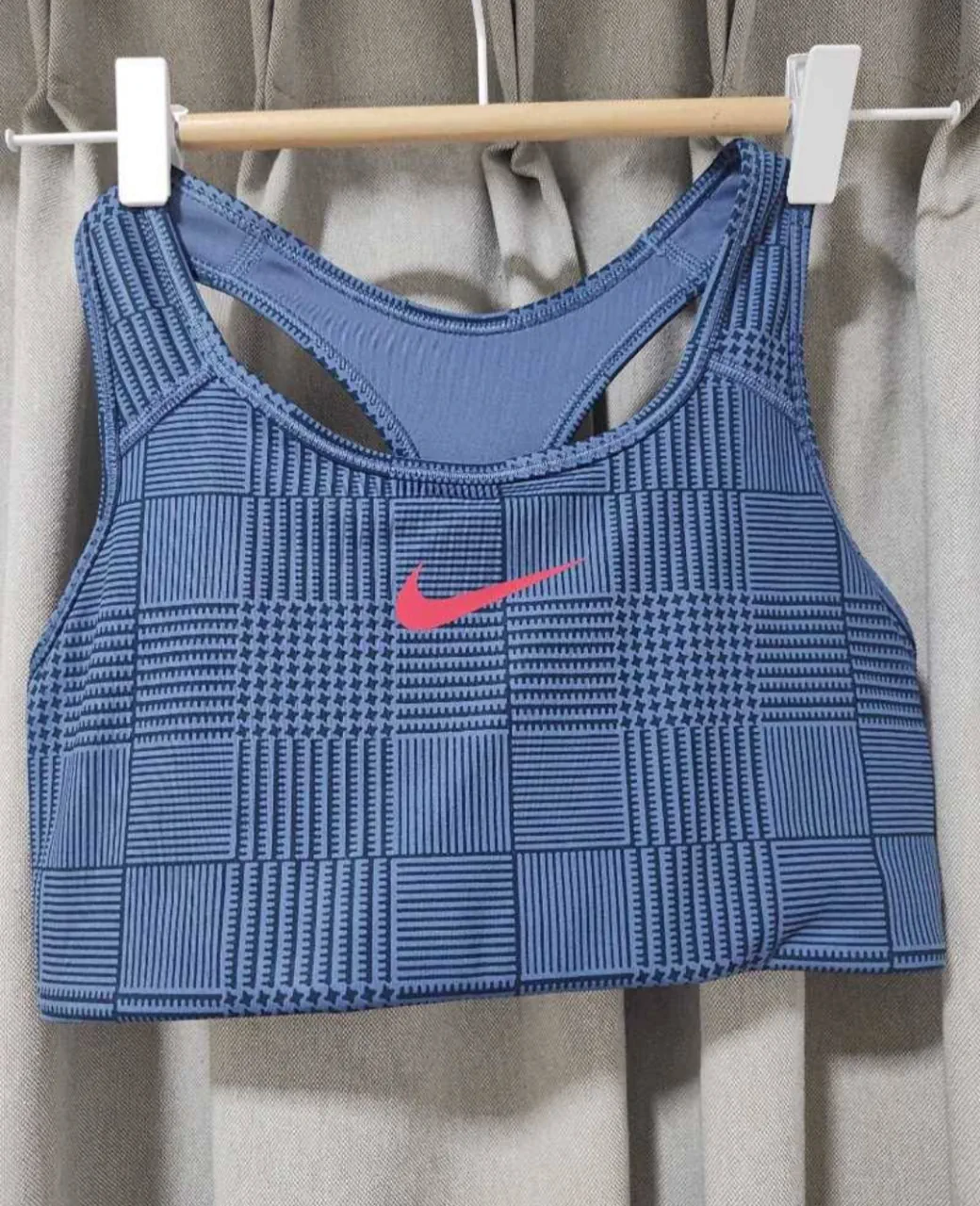 Corpiño deportivo Nike - imagen 1