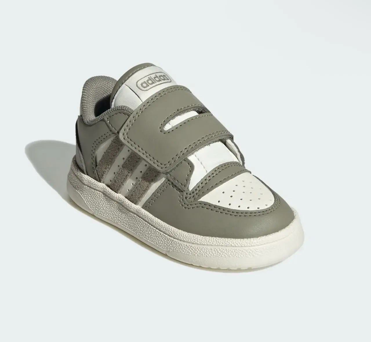 adidas · Talle AR 23